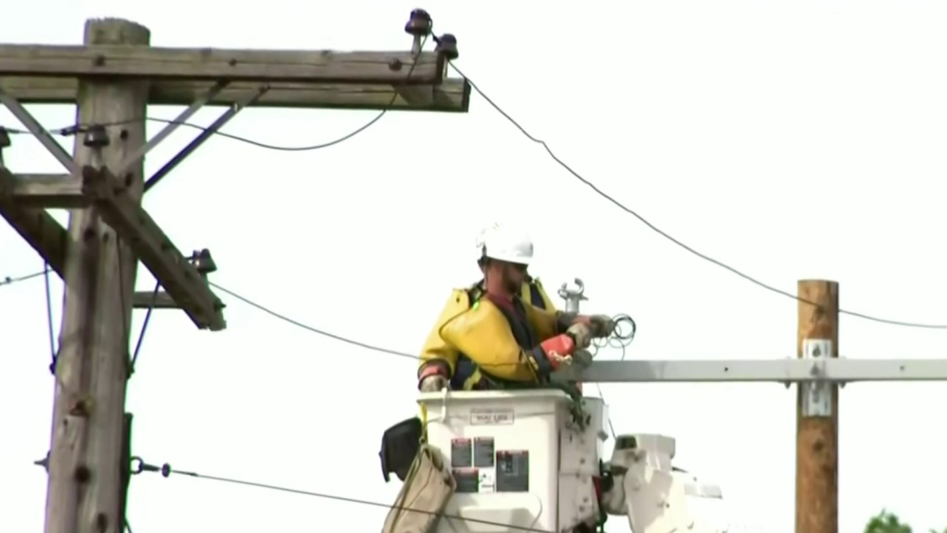 DTE Energy: Thousands of customers without power across Southeast ...